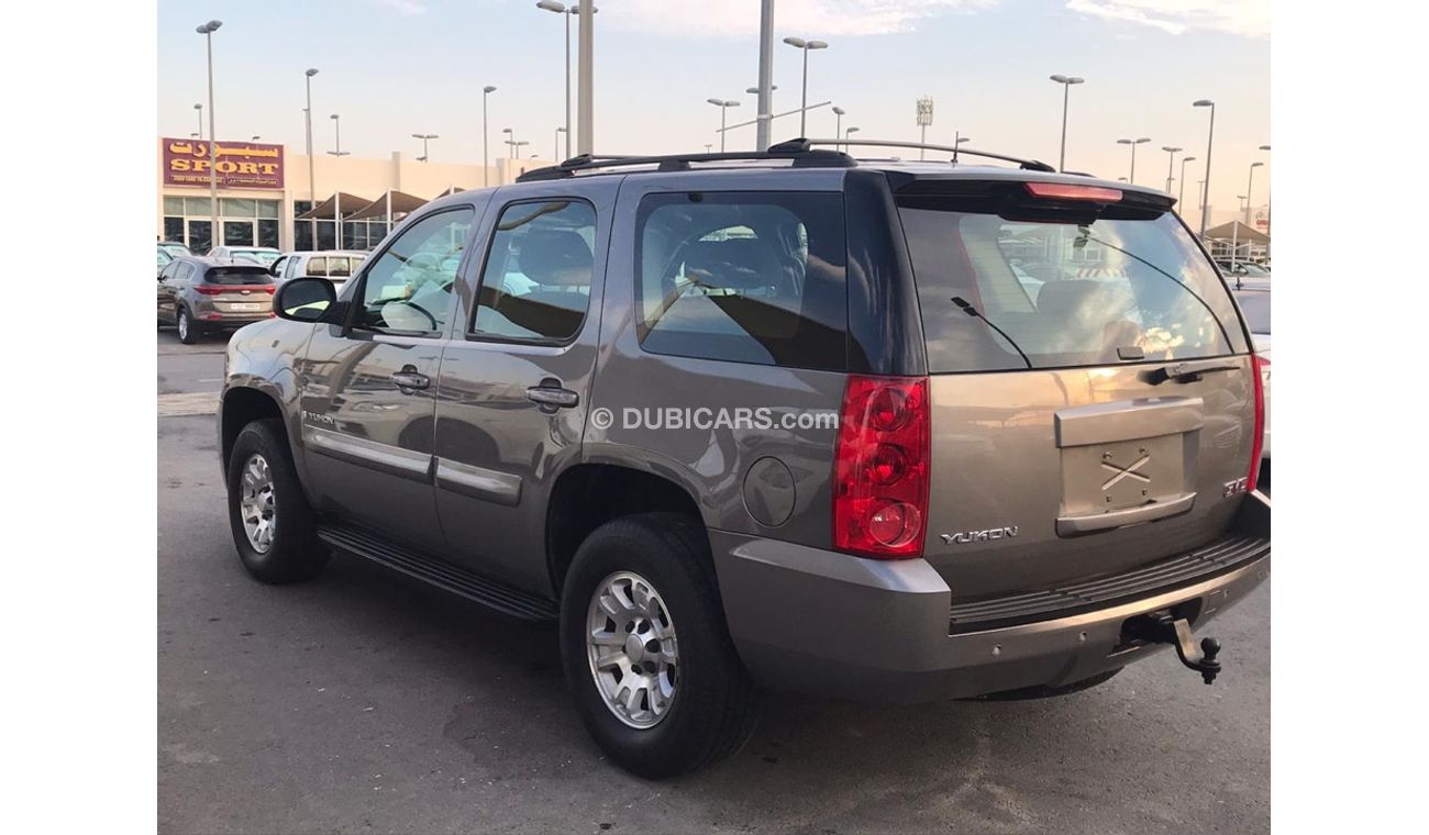 جي أم سي يوكون جيمس يوكن موديل 2007 خليجي  السياره حاله ممتازه  من الداخل والخارج الموتر مسرفس بالكامل