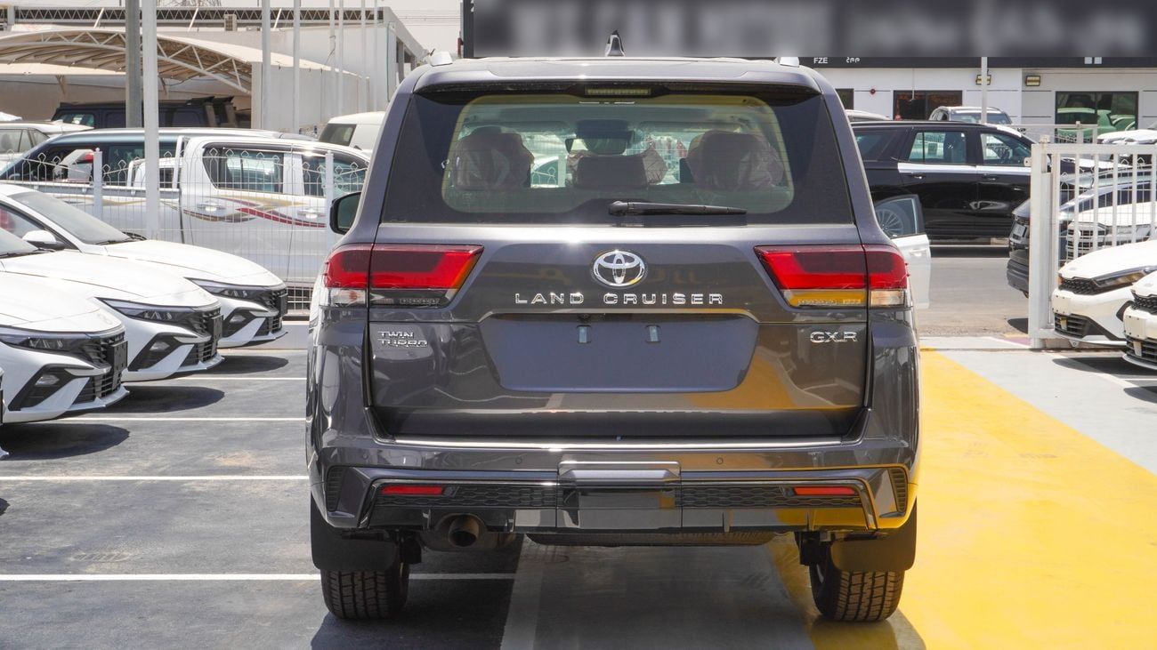 Toyota Land Cruiser GXR Twin Turbo 3.5 L V6