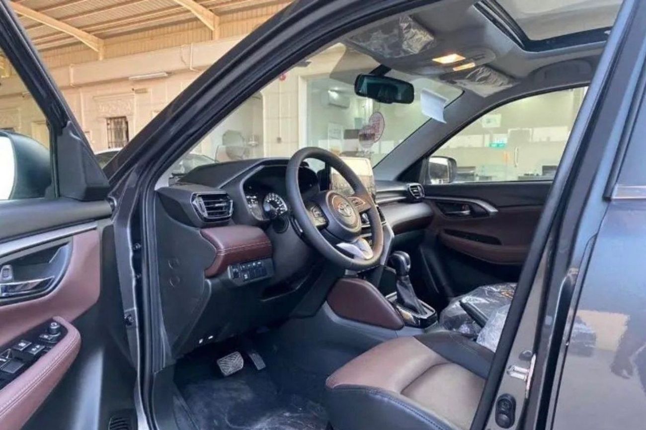 تويوتا أوربان كروزر 1.5L PETROL, FULL OPTIONS, GCC, 2025
