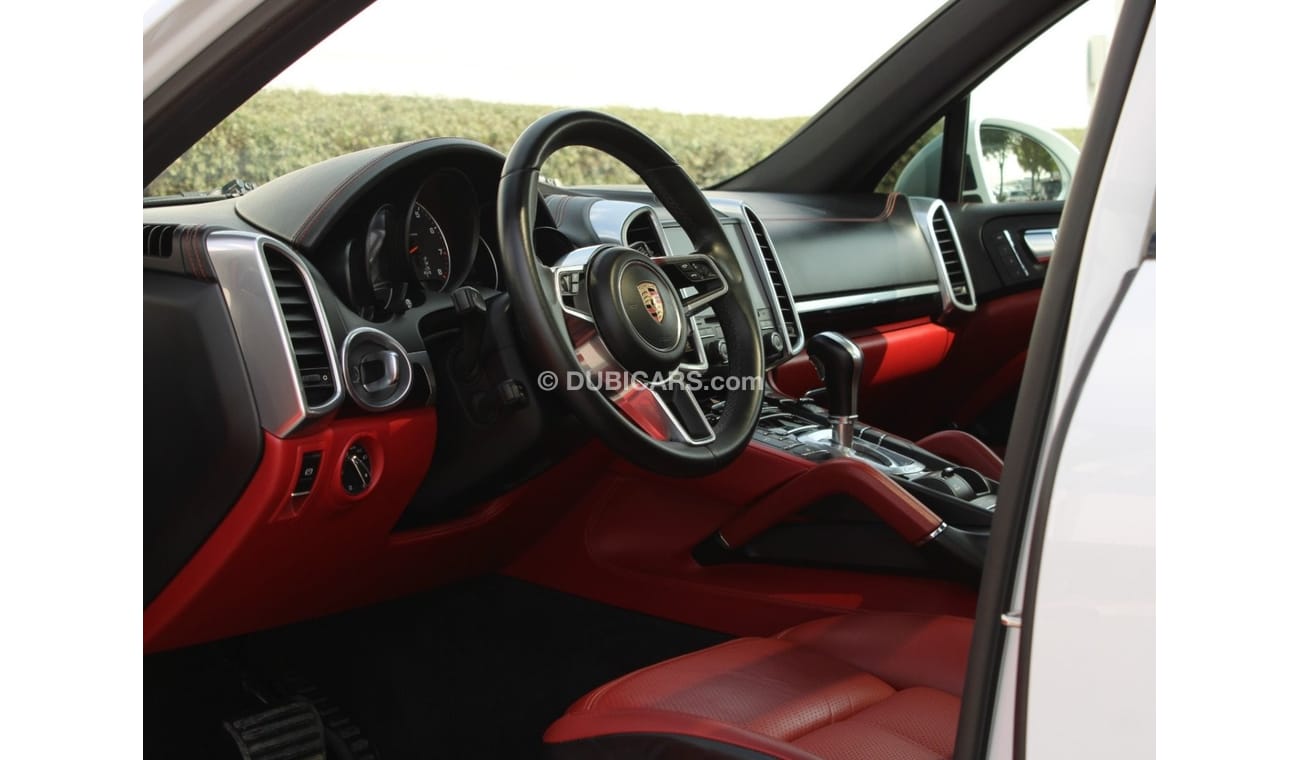 Porsche Cayenne Std