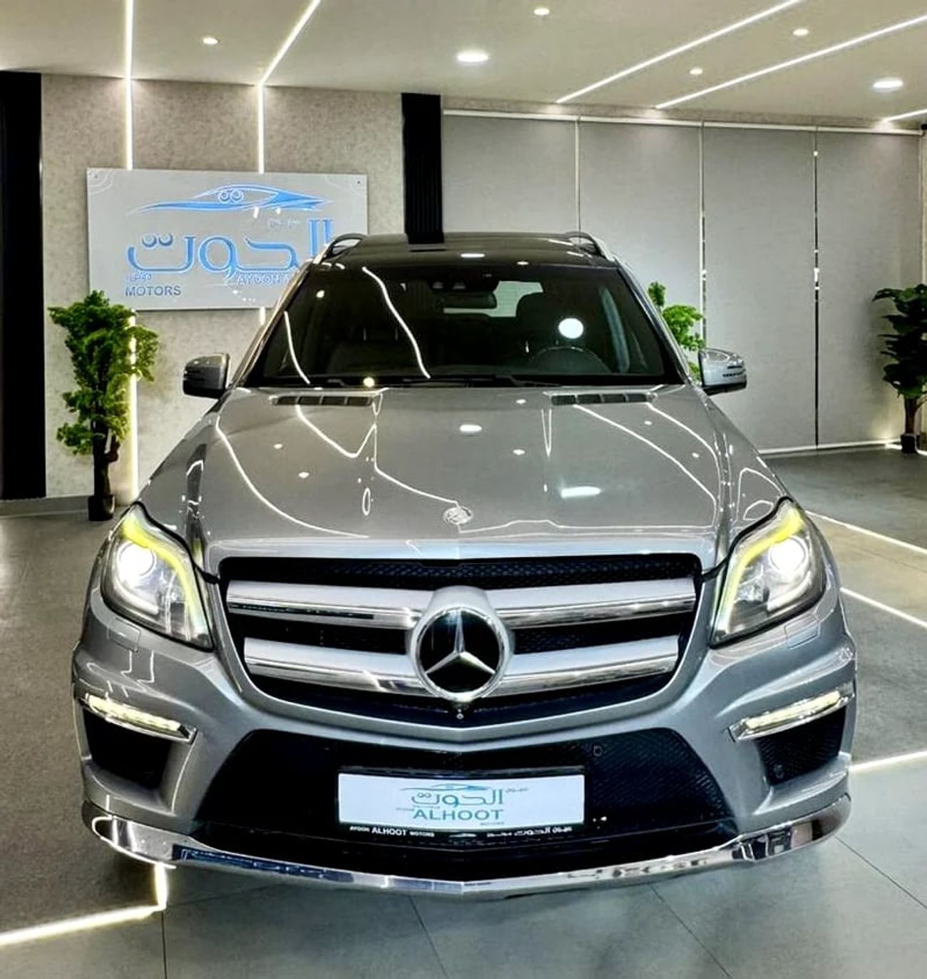 Mercedes-Benz GL 500 BEAUTIFUL MERCEDES GL500 V8 || TOP RANGE || CHASSIS ACCIDENTS FREE || GCC || 7 SEATS