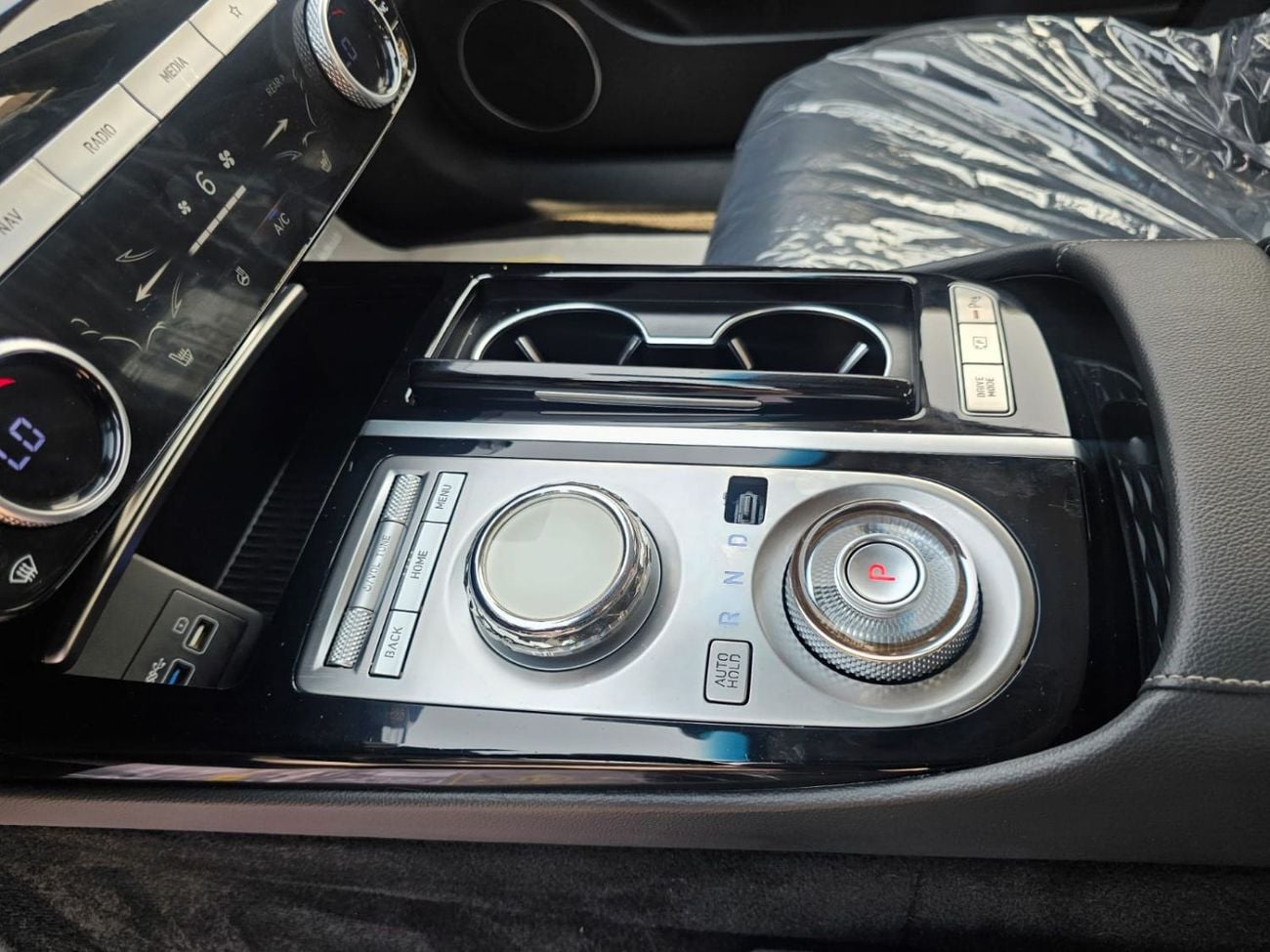 جينيسس G80 Prestige 2.5L AWD