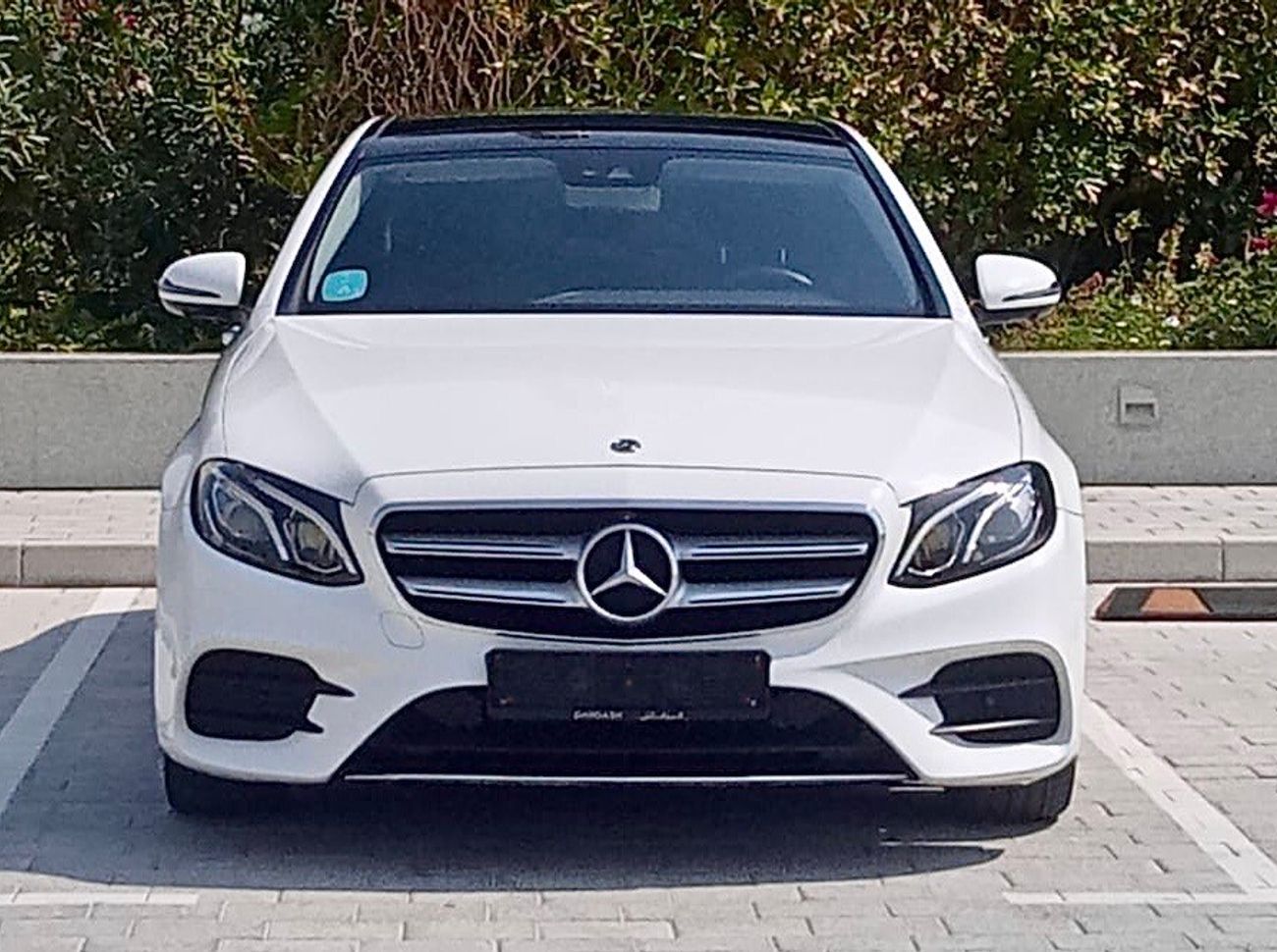 Mercedes-Benz E200 E200