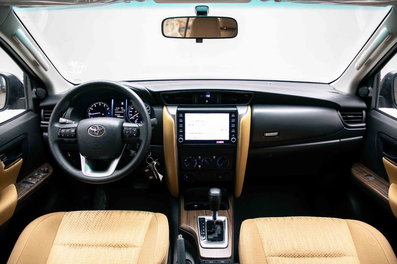 تويوتا فورتونر 2.7L - Attitude Black Inside Chamois | Export Only