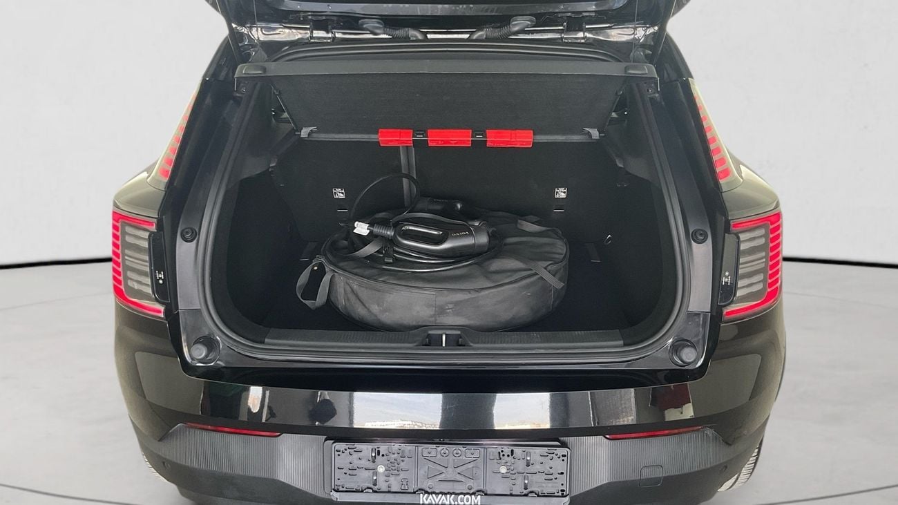 Volvo EX30 BEV 69KWH RECHARGE CORE RWD | Guaranteed Warranty | 0 Down Payment