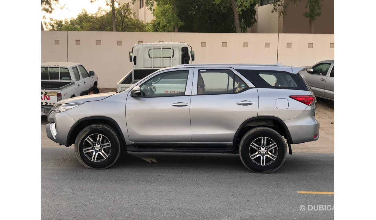 Toyota Fortuner 2.7L Petrol, ALLOY RIMS 17'', DVD + REAR CAMERA, BACK SENSORS, LOT-678