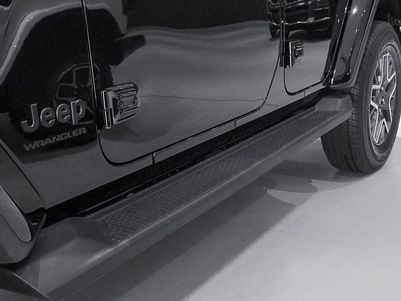 Jeep Wrangler Unlimited Sahara 2.0L A/T