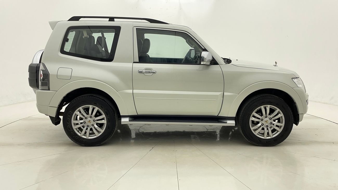Mitsubishi Pajero HIGHLINE SWB 3.8 | Zero Down Payment | Home Test Drive