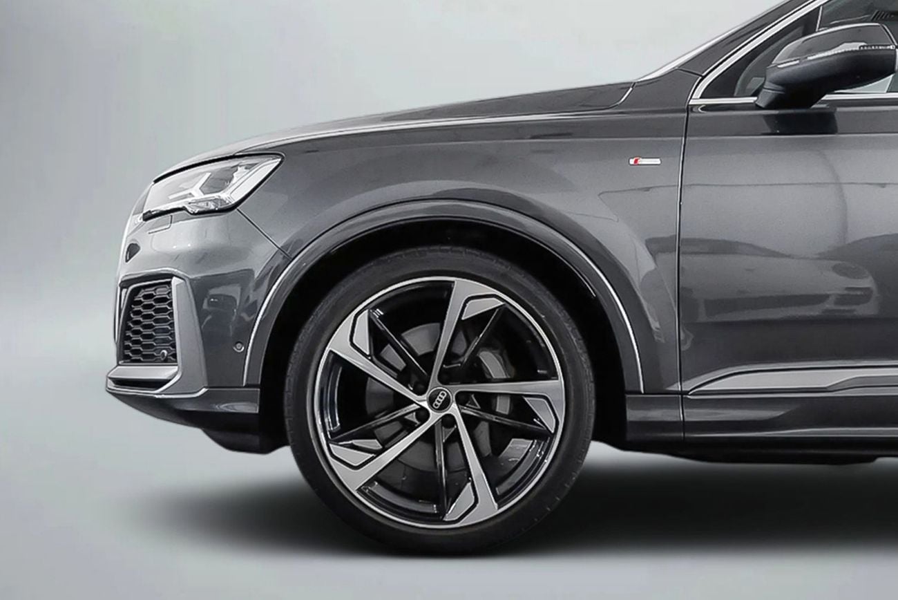 أودي Q7 55 TFSI S-LINE