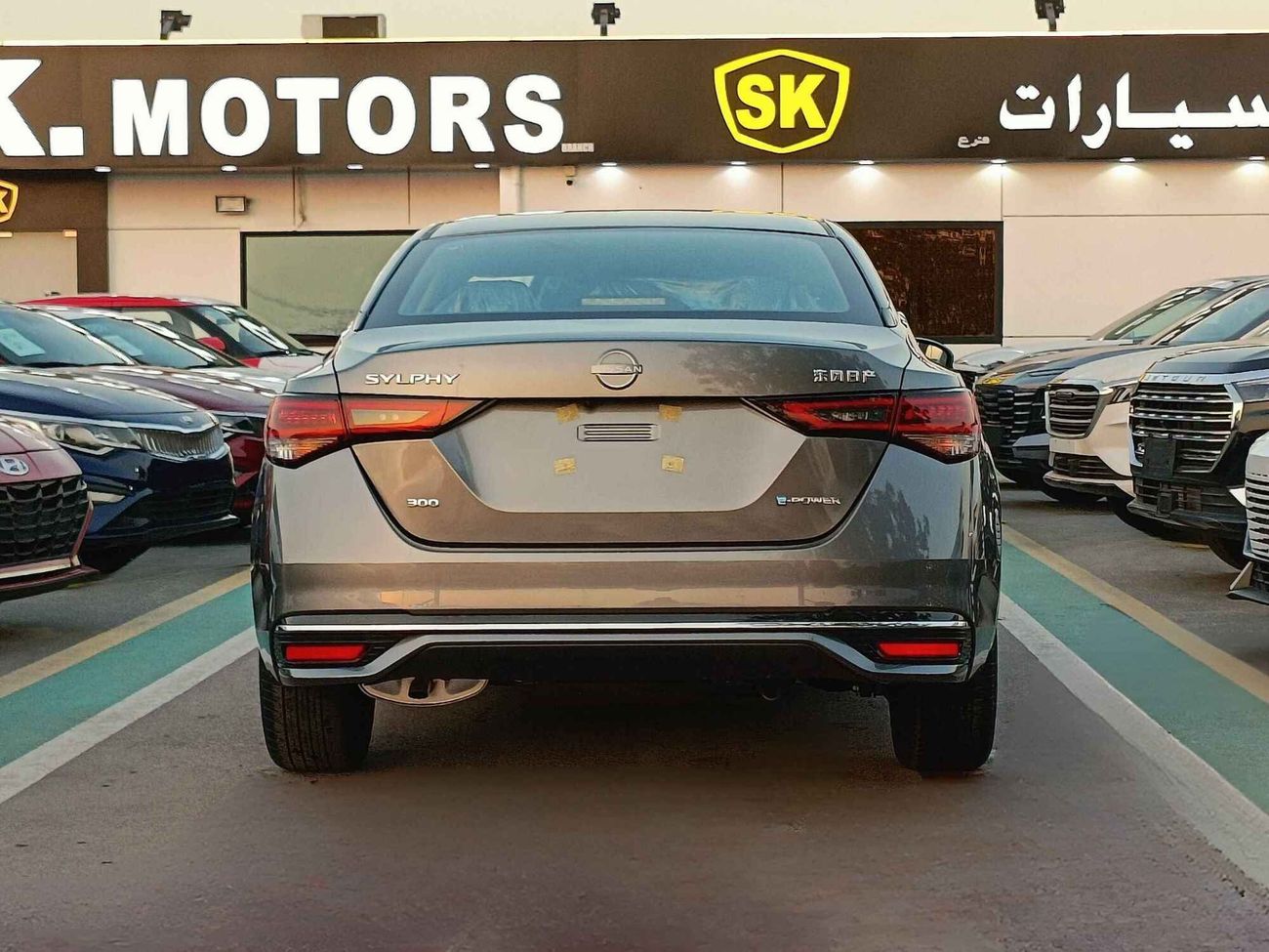 نيسان سيلفي 300 E-POWER PLUG IN HYBRID, 1.2L V4 / SUNROOF AND MUCH MORE (CODE # 67949)