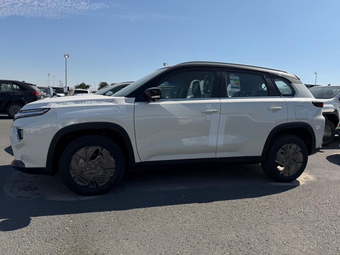 تويوتا أوربان كروزر 1.5L PETROL GLX AUTOMATIC TRANSMISSION ( FOR RE-EXPORT ONLY )