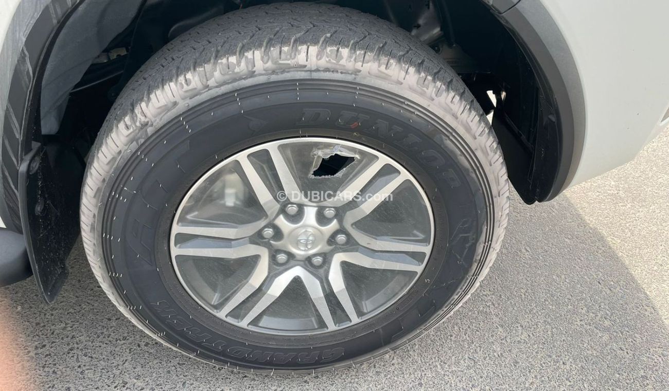 Toyota Fortuner 2022 Toyota Fortuner 2.7L G Petrol Brand New Last Few units only