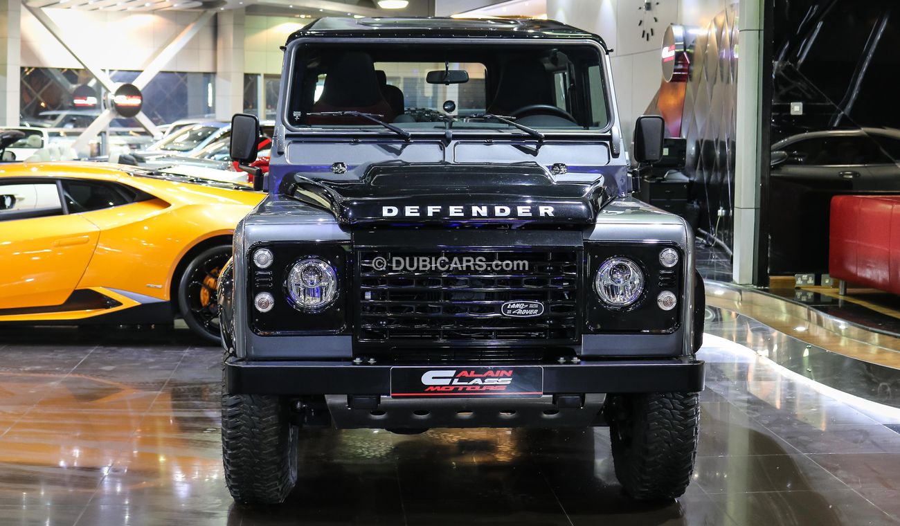 لاند روفر ديفندر