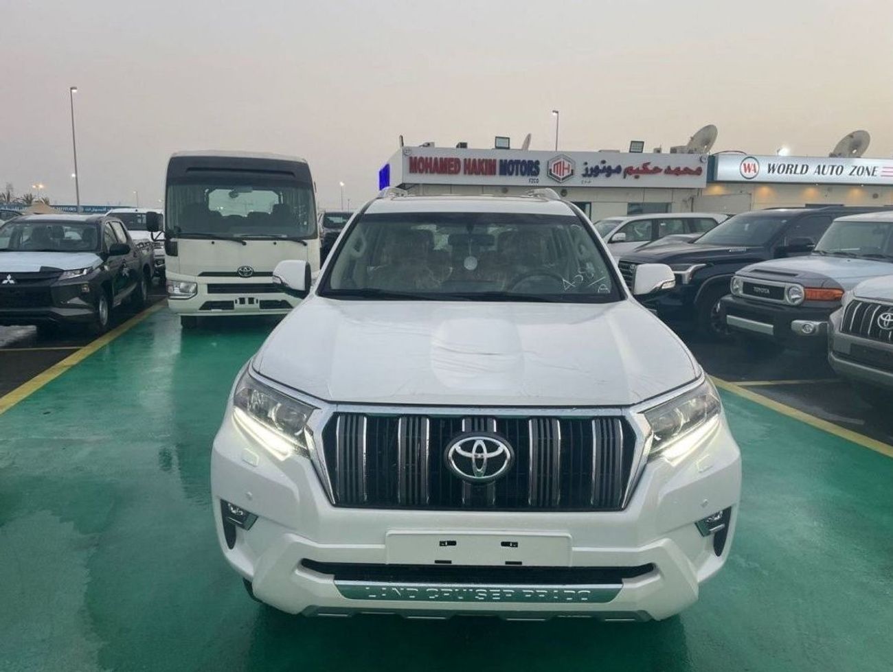 Toyota Prado 2023 TOYOTA PRADO 4.0l V6 VXR PETROL ZERO KM