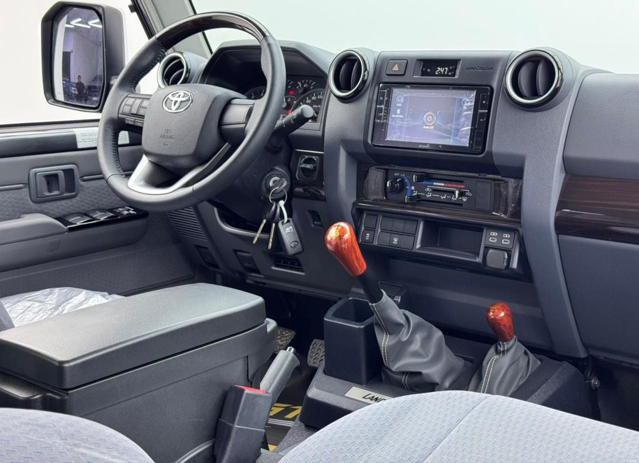 Toyota Land Cruiser 70 Std 4.5L AWD 2024 Toyota Land Cruiser 76 LX, Warranty, Brand New, GCC