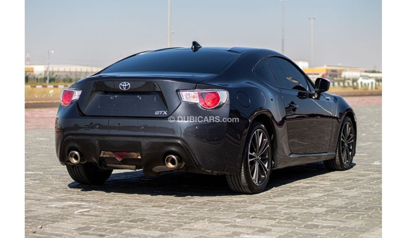 Toyota 86 Toyota 86 GTX Coupe   Model : 2015 Mileage : 94,000 km  Price : 35,000 AED Gulf specifications, 4 cy