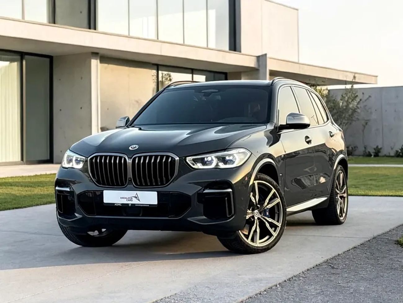 BMW X5 STD M50i 4.4L AED 4,304 P.M | 0% DOWN PAYMENT | BMW X5 M50I | 2023 | Under warranty and Valid Servic