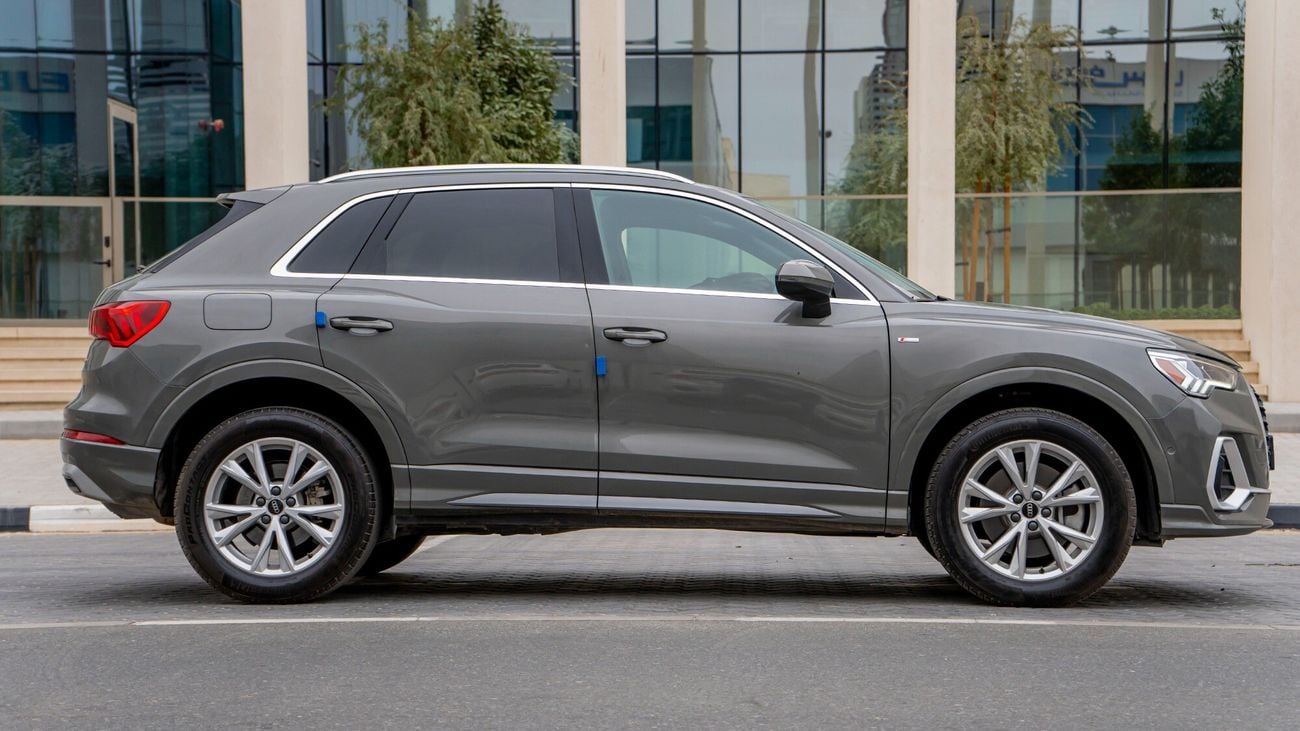 Audi Q3 40 TFSI quattro S Line 2.0L SUV