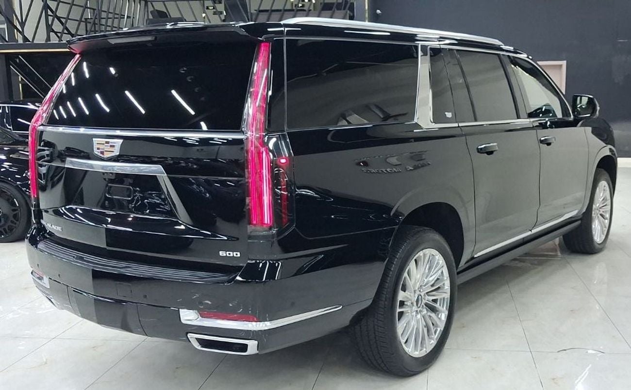 كاديلاك إسكالاد Premium Luxury Platinum 6.2L 4WD