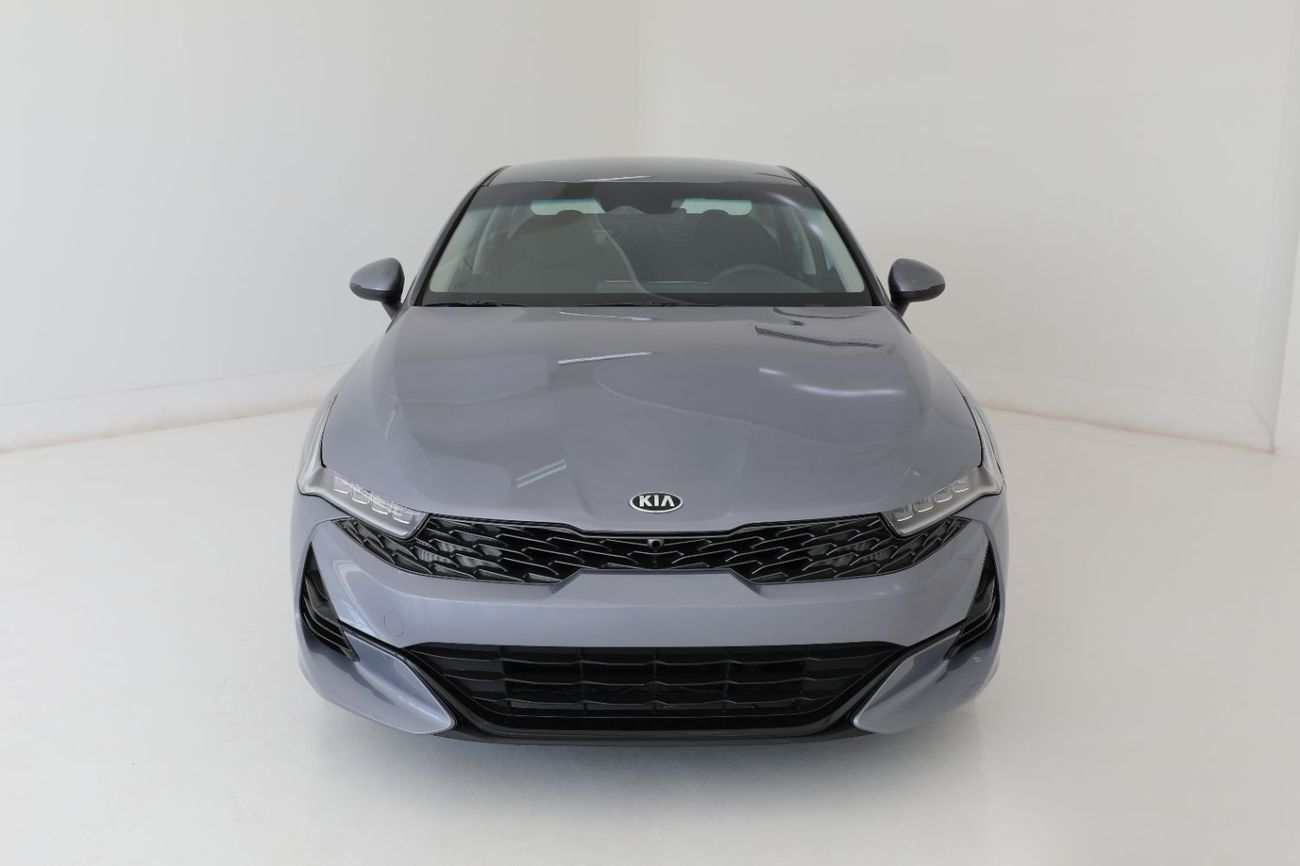 Used Kia K5 Model 2021 V4 turbocharged 1.6L 180 HP 15’ alloy