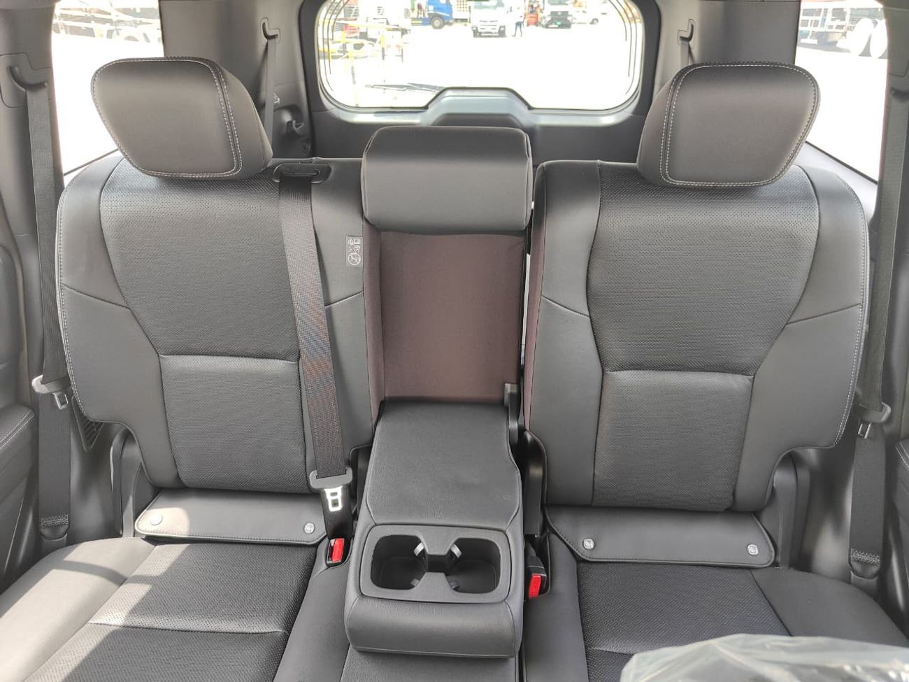 Toyota Prado 2026 Toyota Prado Adventure with Sunroof J250 7-Seater 2.8L Turbo Diesel A/T 4WD Only For Africa