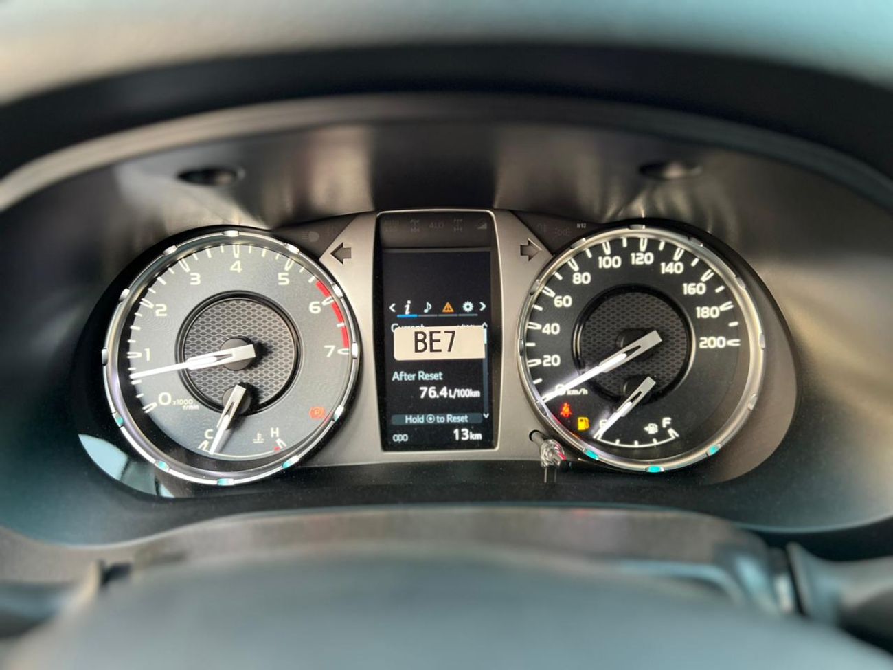 تويوتا هيلوكس EXPORT ONLY - Toyota Hilux 4x4 2.7L DC