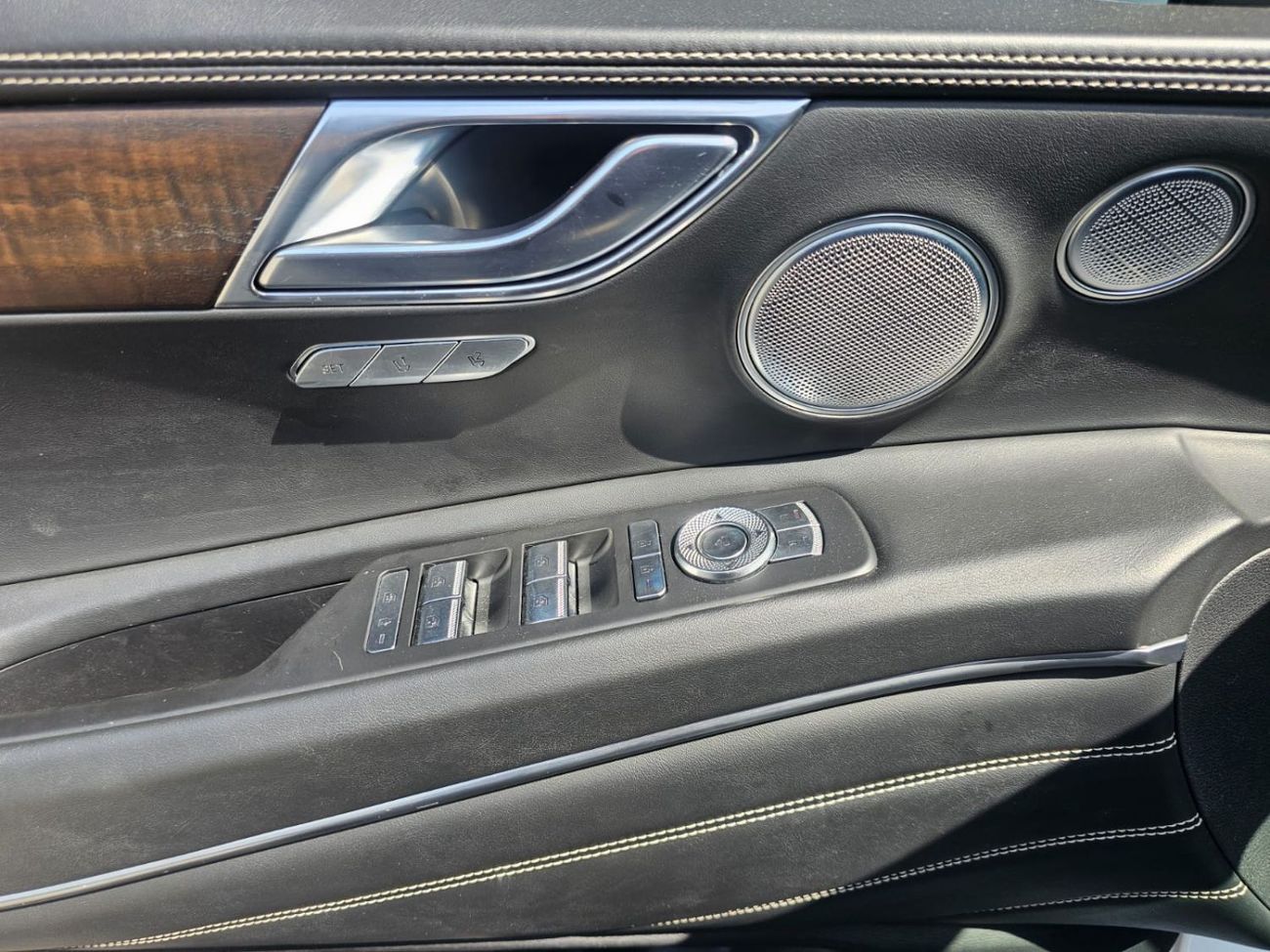 جينيسس GV80 Prestige 2.5L RWD