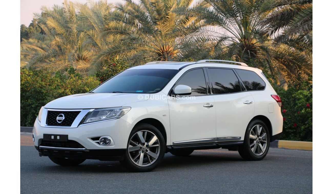 Nissan Pathfinder SV