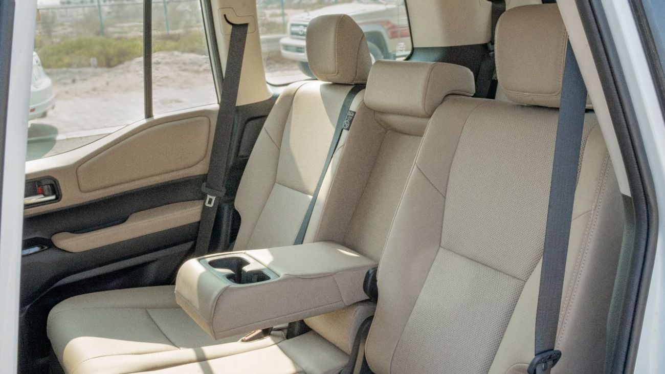 تويوتا لاند كروزر 2025 Toyota Prado TXL3 2.4L Petrol AT