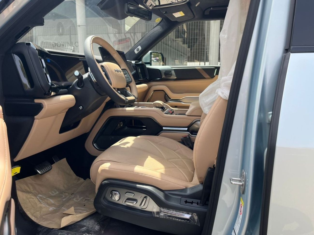 BYD Leopard 8 flagship