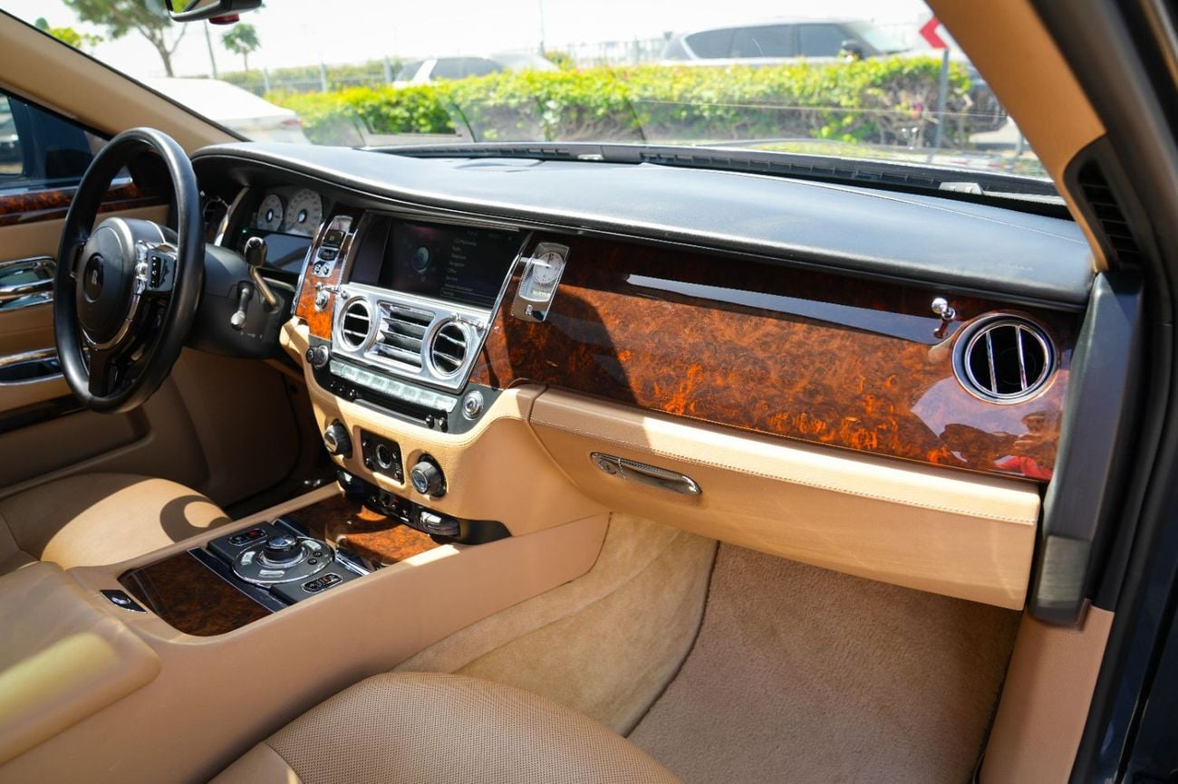 Rolls Royce Ghost 2011 GCC SPECS!! WELL MAINTAINED