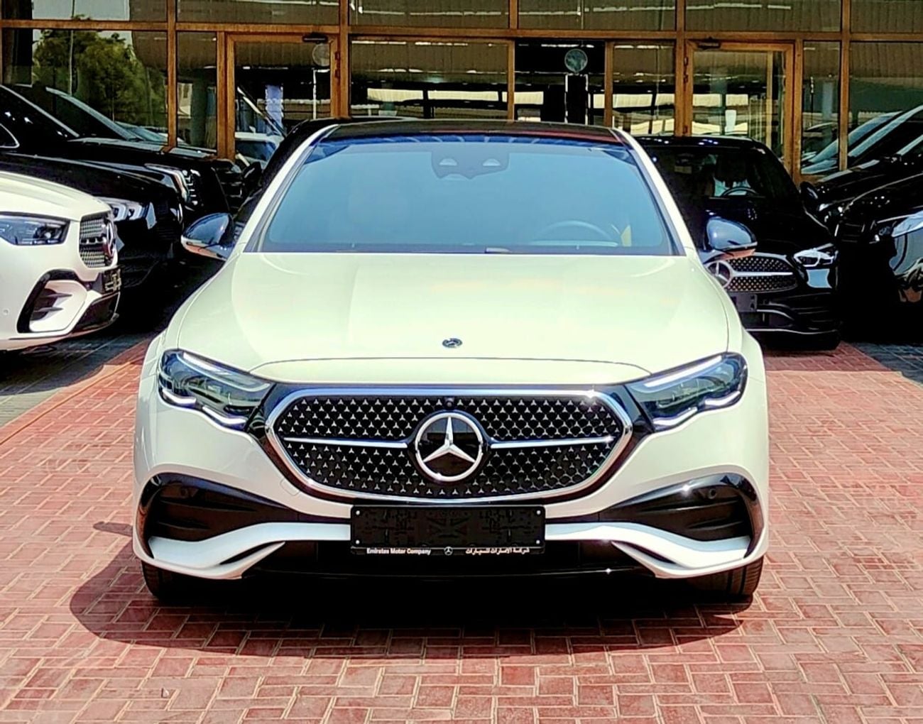 مرسيدس بنز E300 AMG Full Option Agency Warranty 2026 GCC