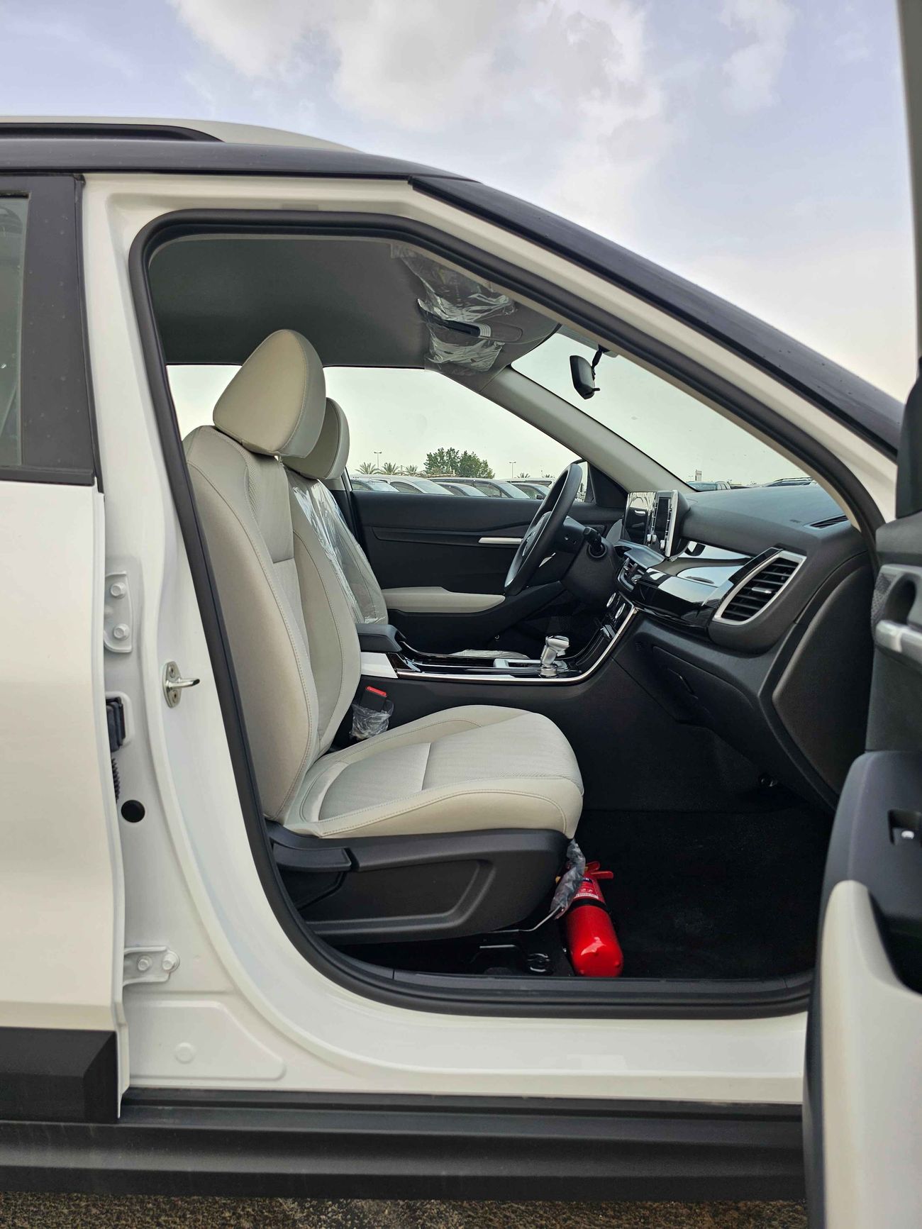 Kia Seltos 1.5L V4 / DVD+CAMERA / PUSH START (CODE #  67972)