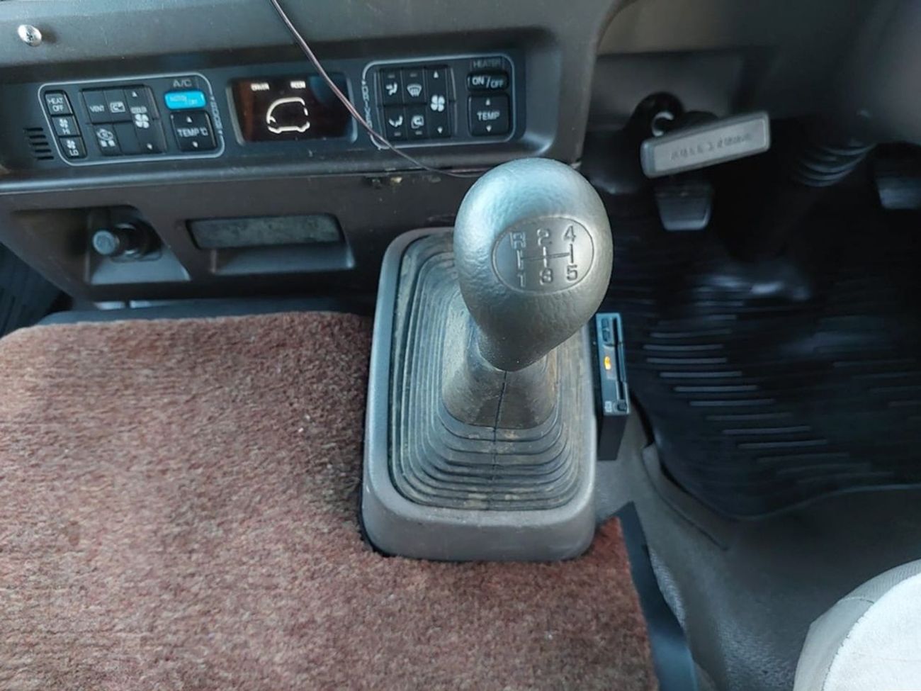 Mitsubishi Rosa MITSUBISHI ROSA BUS RHD 2004 MODEL 5.2 L DIESEL MANUAL(PM00455)