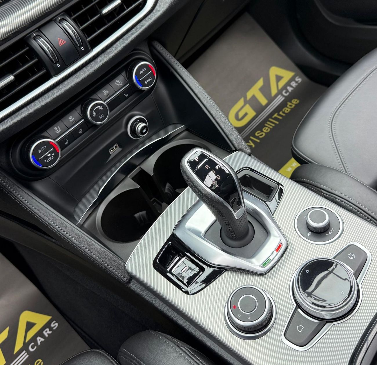 ألفا روميو ستيلفيو 2024 Alfa Romeo Stelvio Veloce, 2029 Agency Warranty And Service Contract, GCC