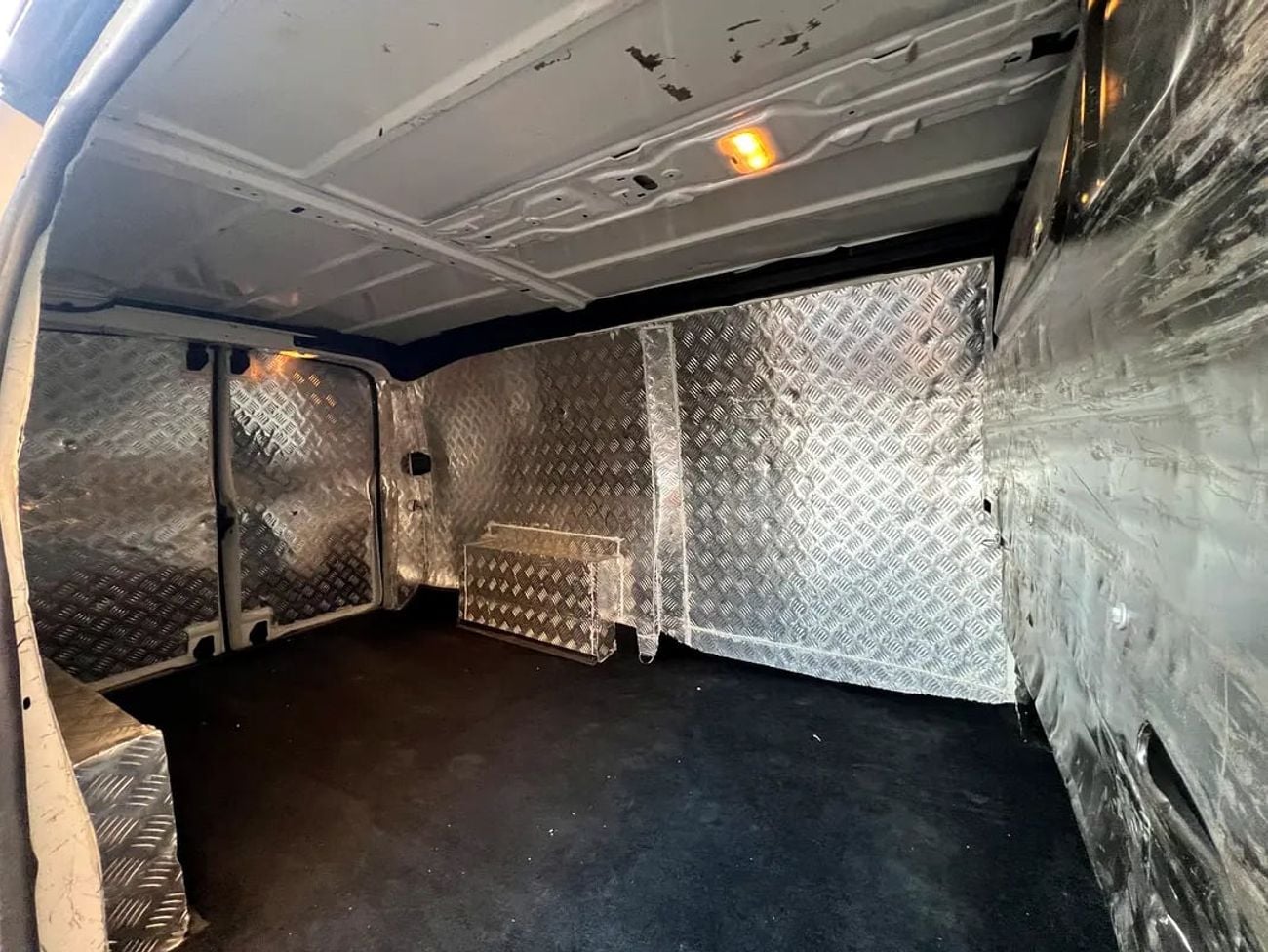 Peugeot Partner Van Long Body GCC Specs Original paint