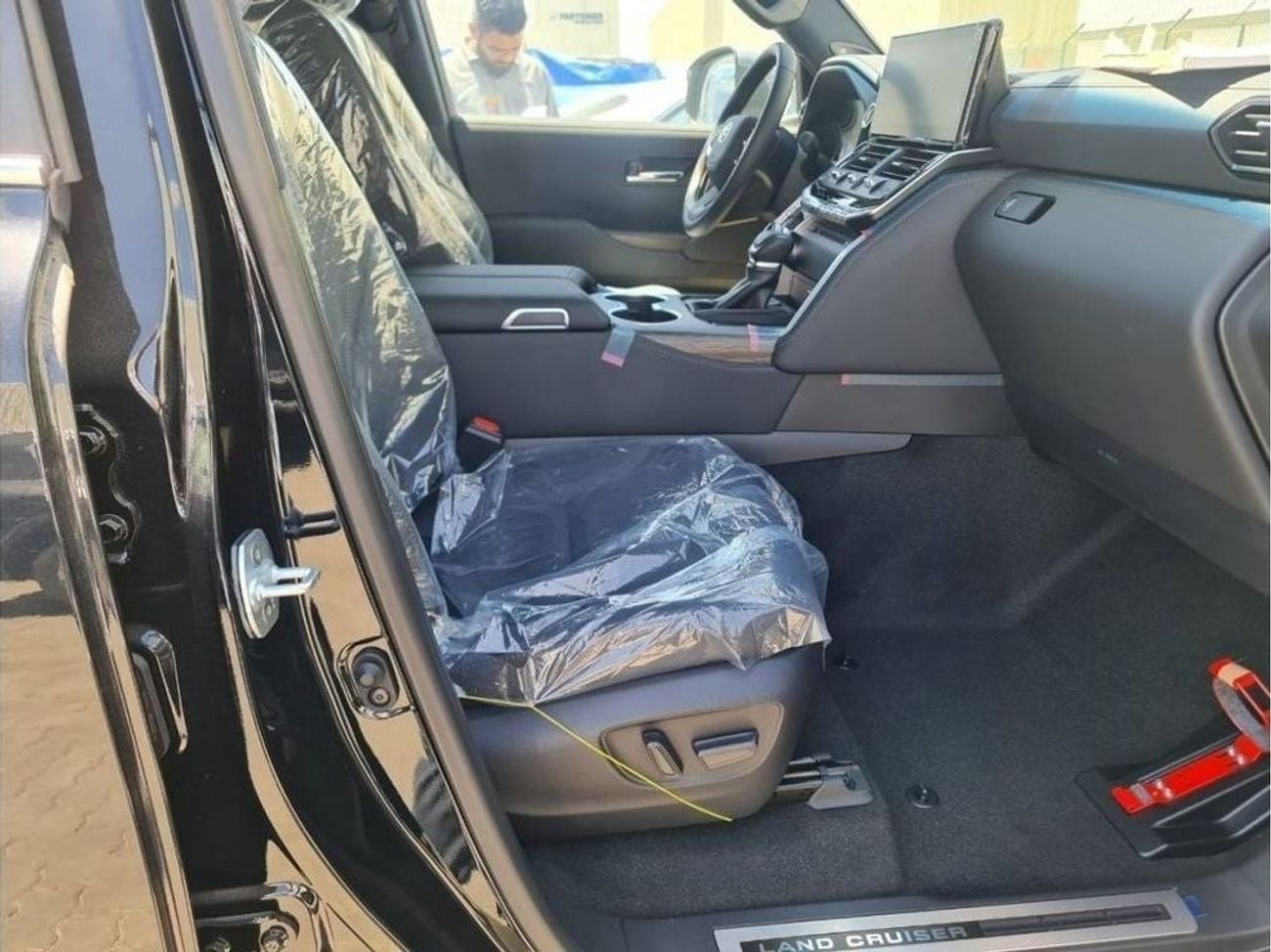 Toyota Land Cruiser LC 300 3.5L VXR PETROL A/T 7 SEATER