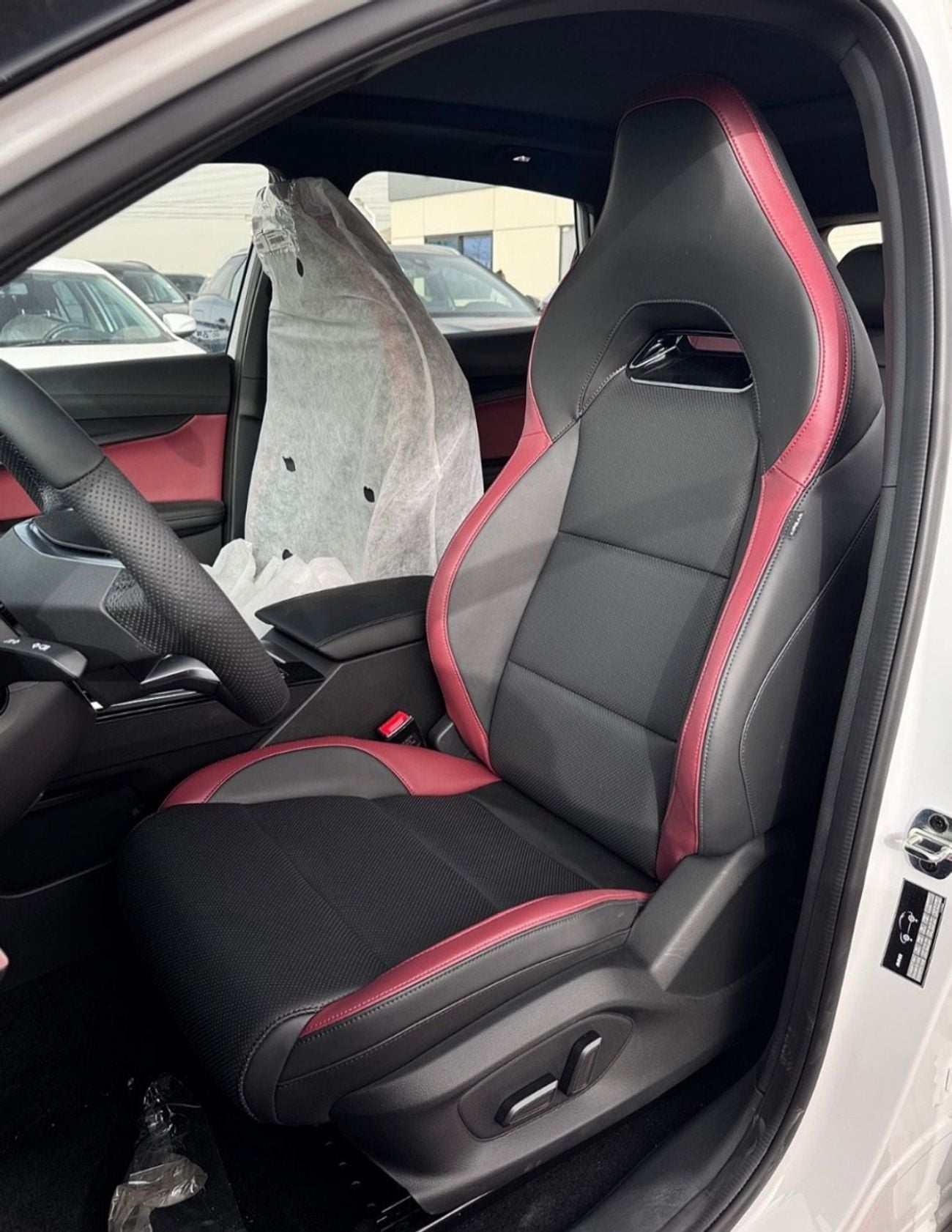 MG One LUX
