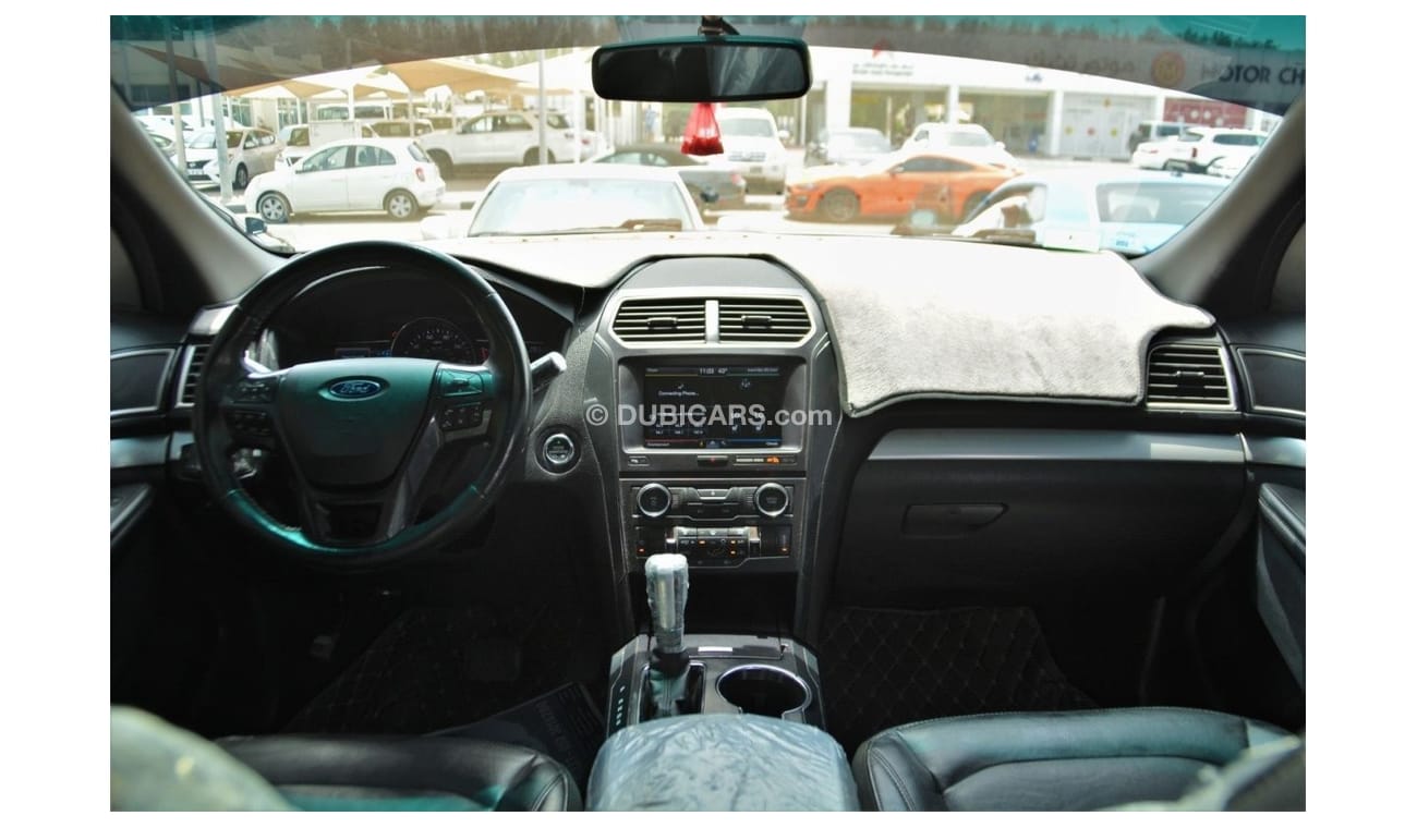 Ford Explorer XLT CLEAN CAR //AIR BAGS//FULL OPTION//PANORAMIC