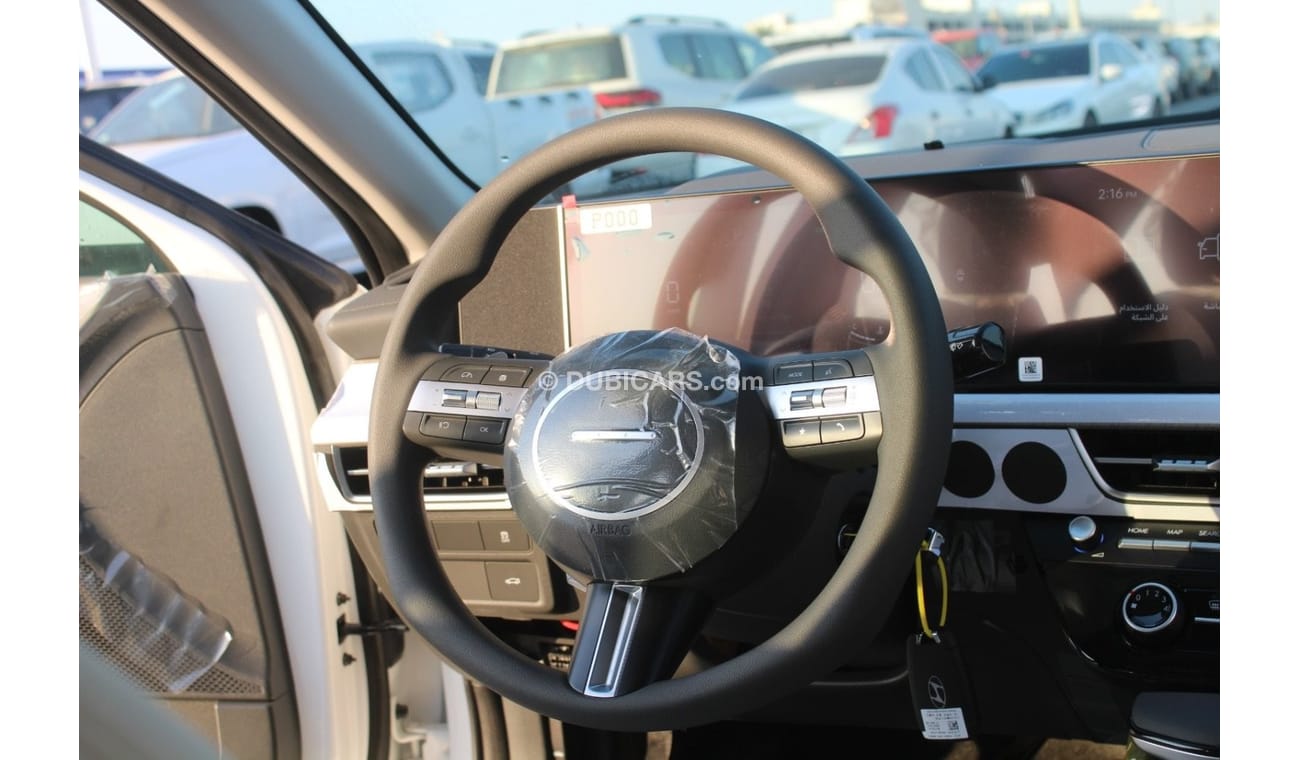 Hyundai Sonata Medium option 2.5 L   Rims 17