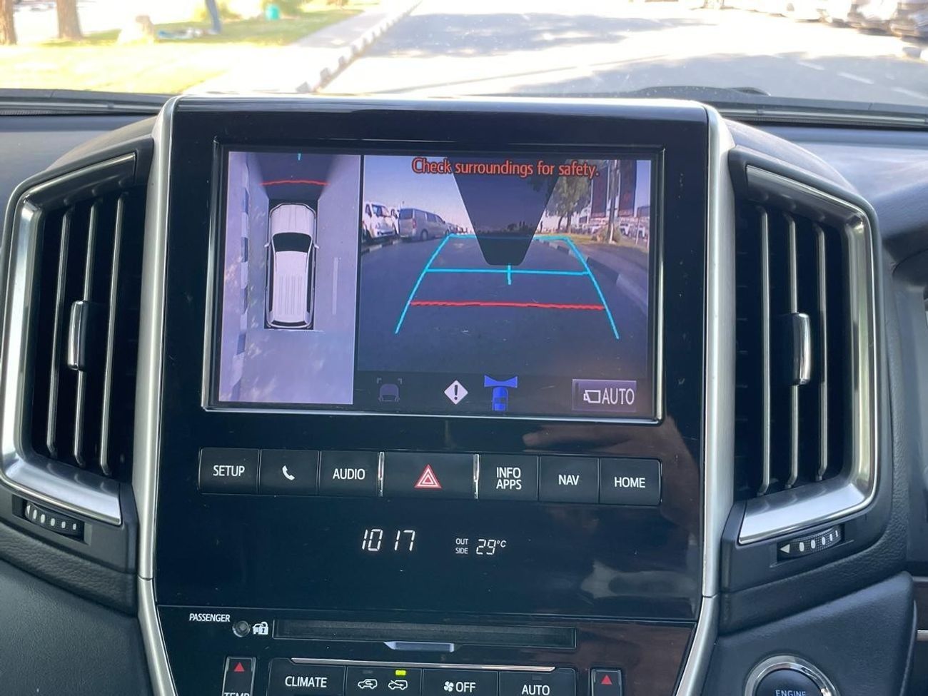 تويوتا لاند كروزر Diesel Engine Right Hand Drive 4.5 Liter Shape Modified To L C 300