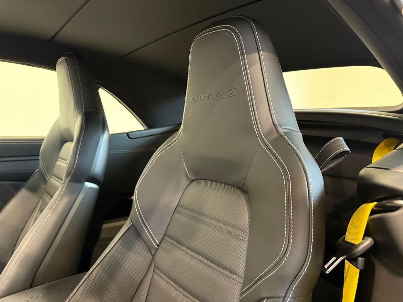 Porsche 911 Turbo S (992)