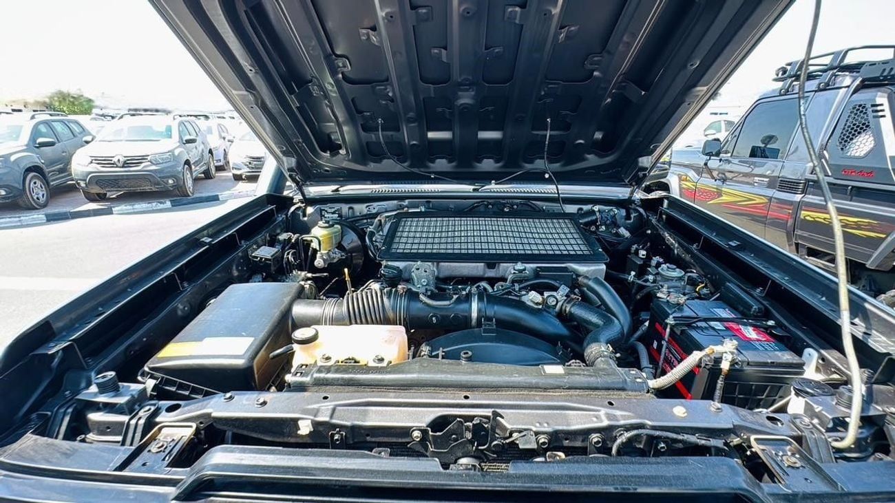 تويوتا لاند كروزر بيك آب -