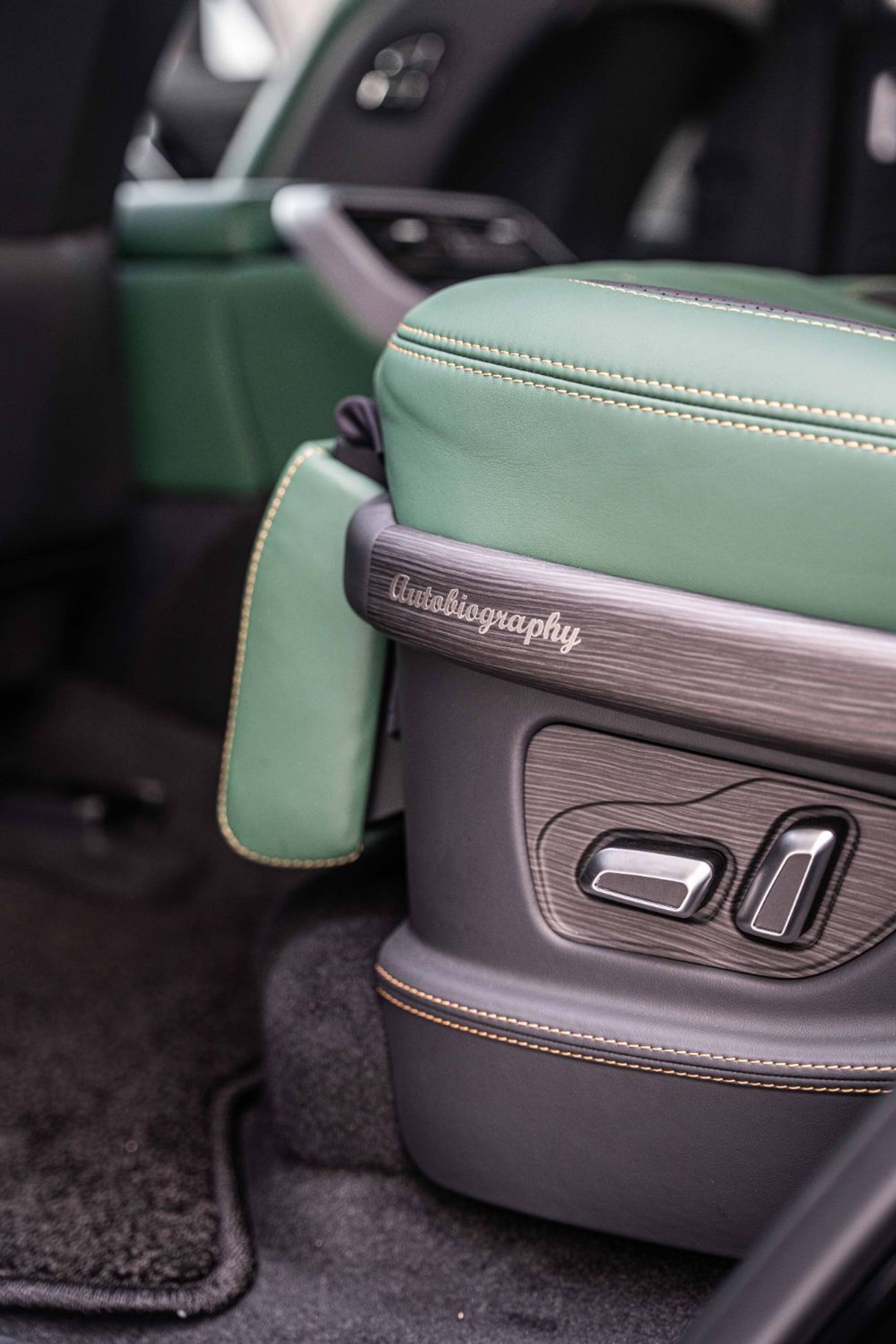 Toyota Land Cruiser 3.3L DIESEL VXR FULL OPTION WITH MBS AUTOBIPGRAPHY VIP SEAT AND ROOF STAR LIGHT