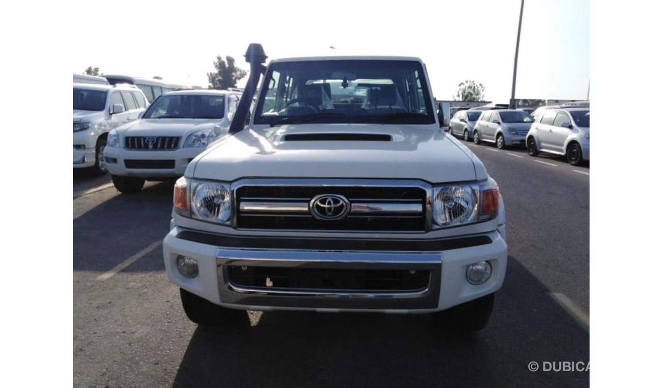 تويوتا لاند كروزر بيك آب Land Cruiser RIGHT HAND DRIVE (Stock no PM11)