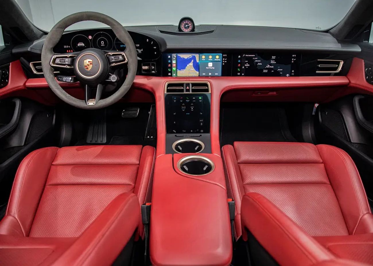 بورش تايكان Turbo S (755 HP)