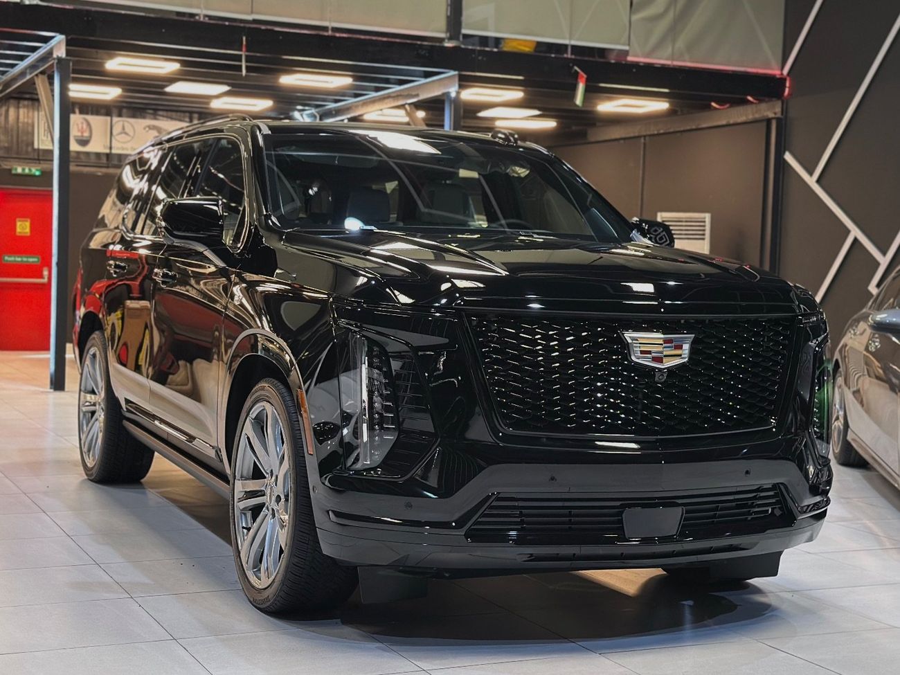 كاديلاك إسكالاد Sport Platinum 6.2L 4WD