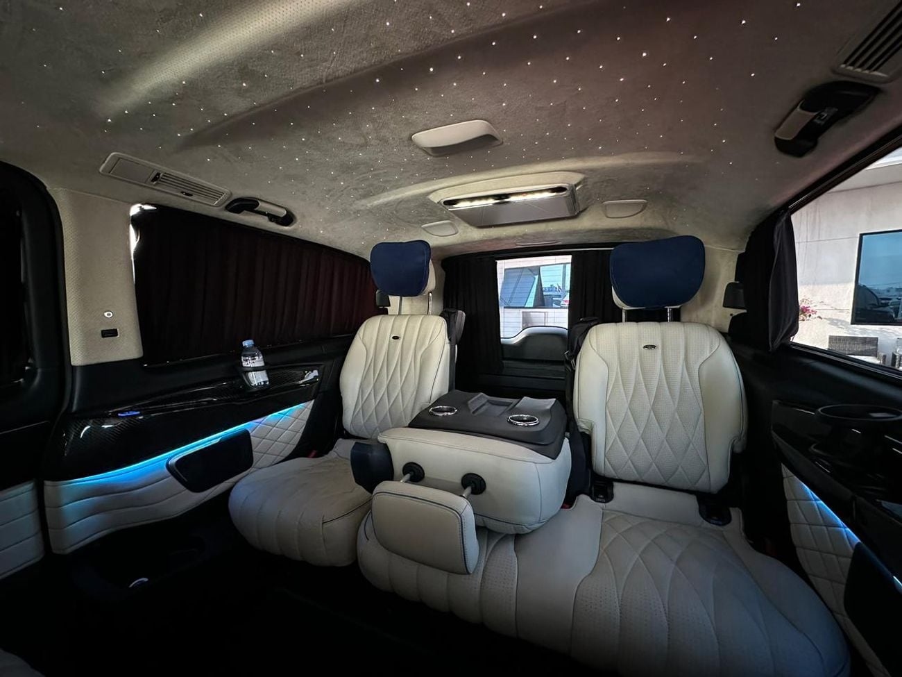 Mercedes-Benz V 250 Std 2.1L Mercedes Benz V250 VIP GCC