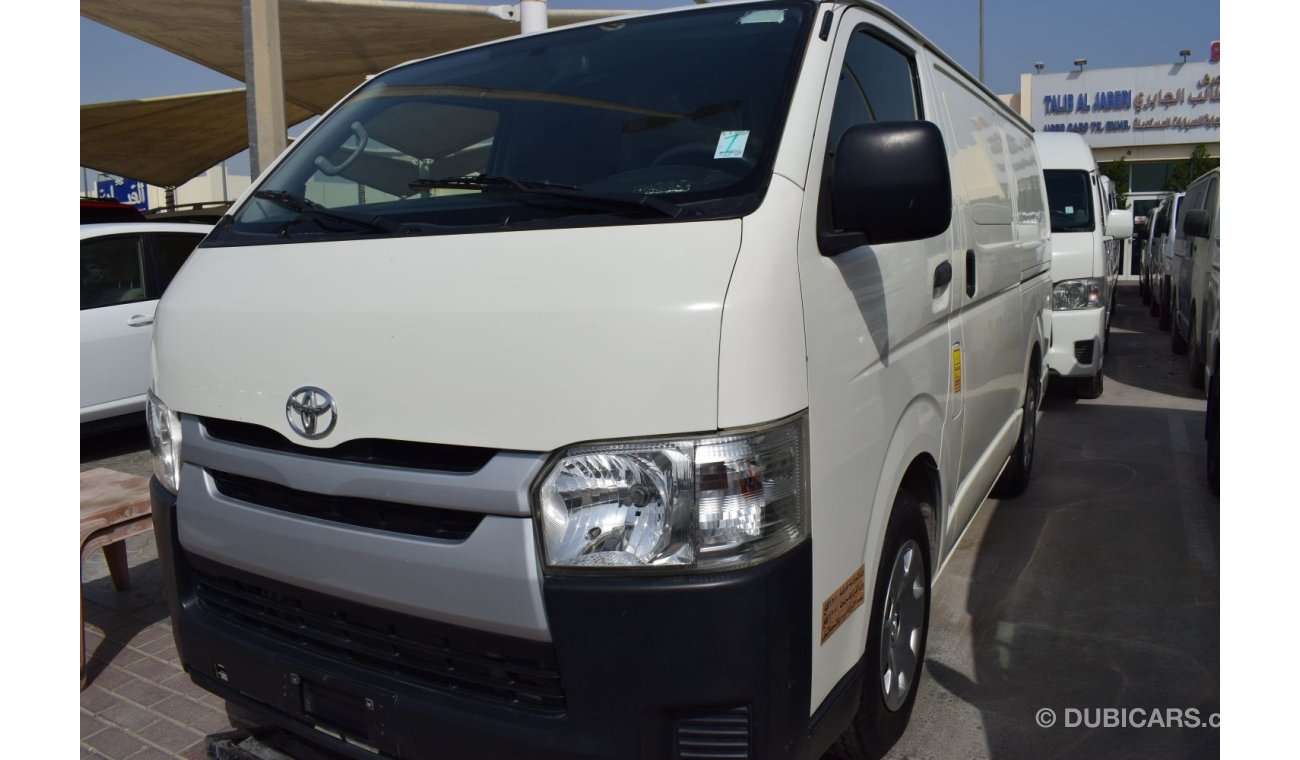 تويوتا هاياس Toyota Hiace Delivery van,Model:2014. Free of accident with Low mileage