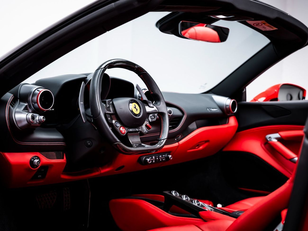 فيراري ف ٨ سبيدر 3.9T V8